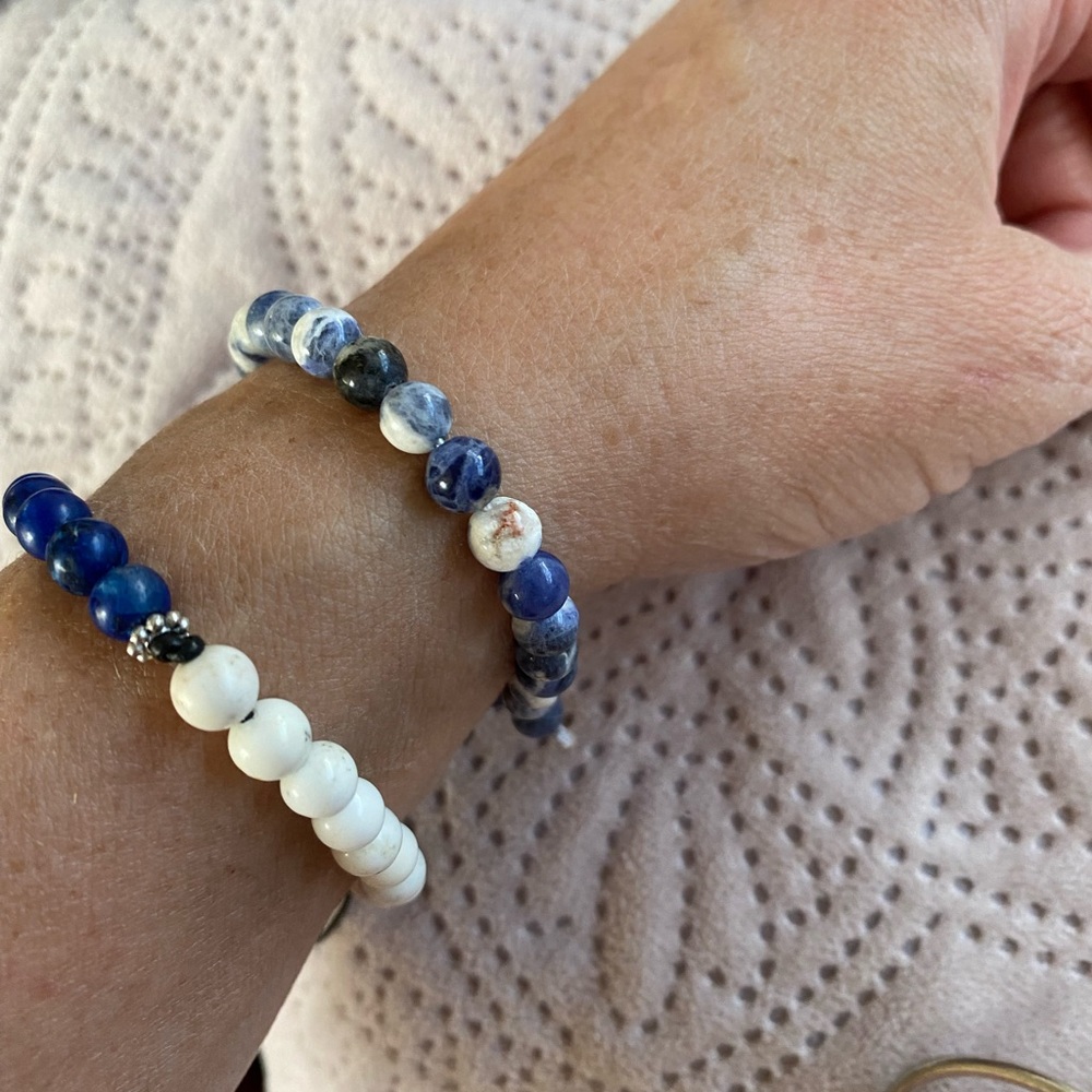 Sodalite stretch bracelet